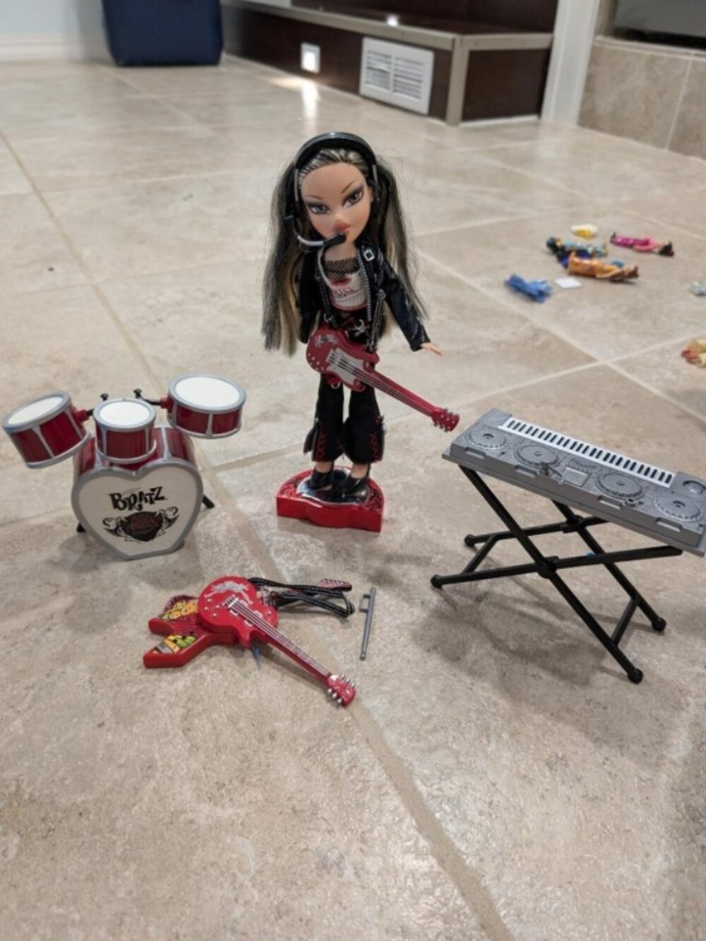 Bratz Rock Angelz Special Edition Fashion Doll Jade w/ Accessories